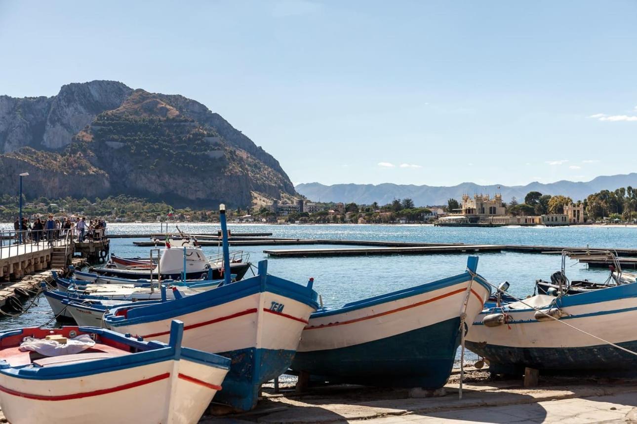 Donna Amalia Villa In Mondello Palerme Extérieur photo